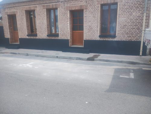 rejointoiements de brique et pose de briquettes + peinture 
